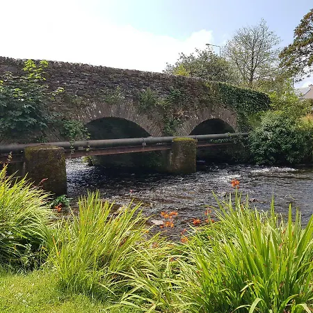 Train Carriage Couple And 2 Children Campingplatz