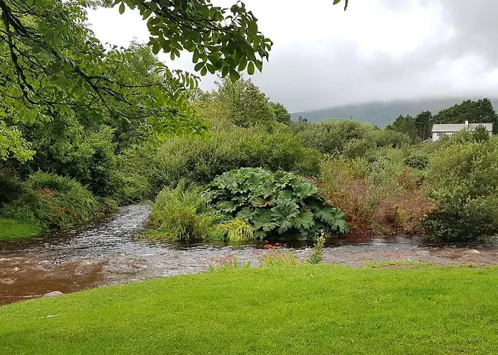 Kemping Train Carriage Couple And 2 Children