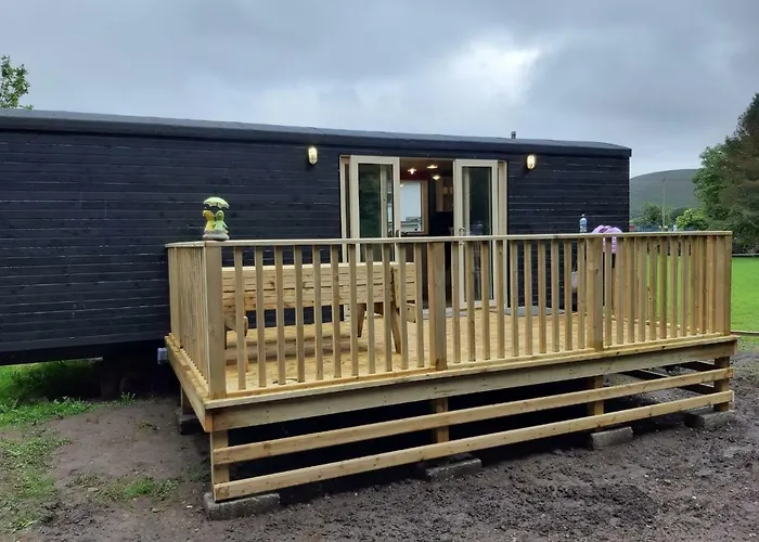 Kemping Train Carriage Couple And 2 Children *
